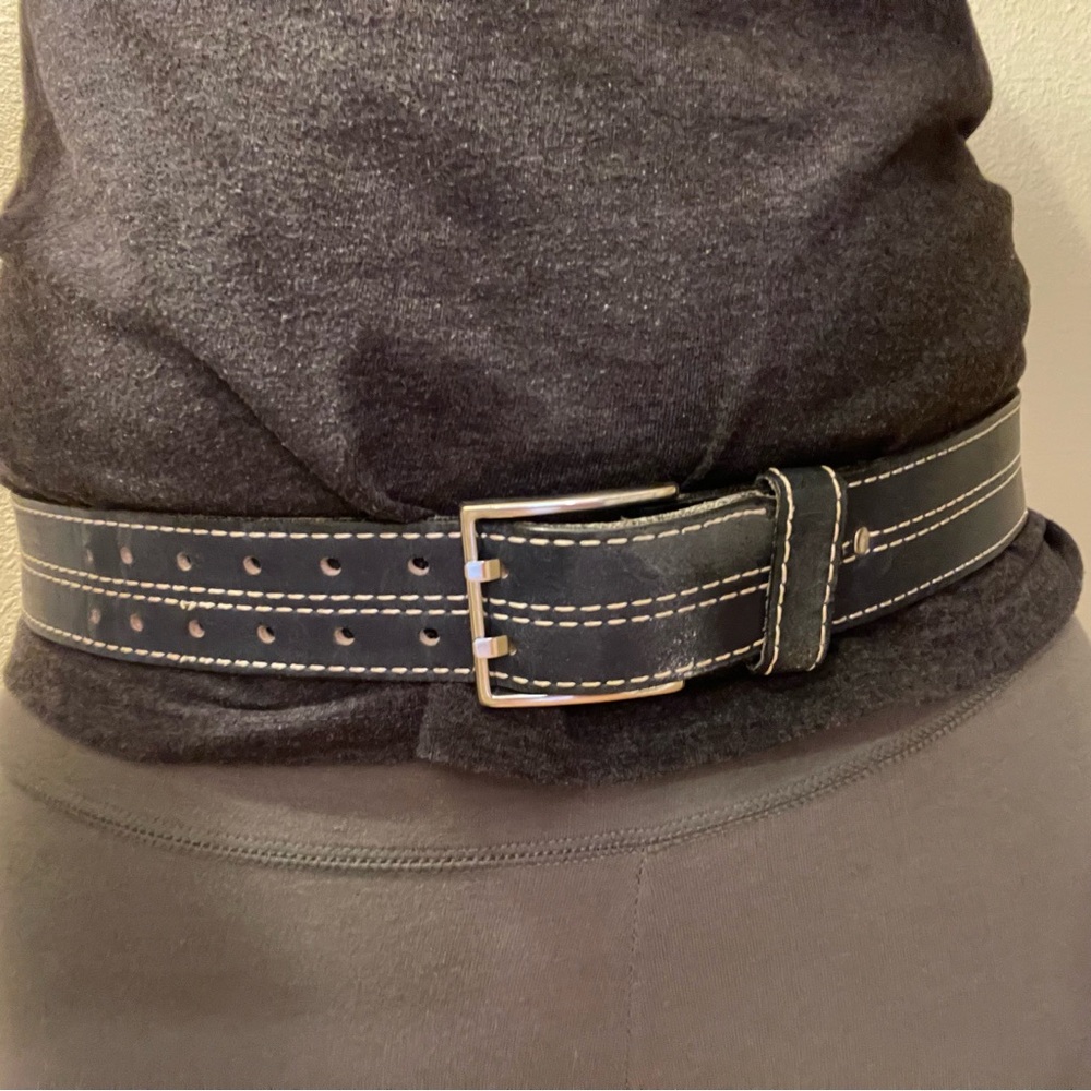 Leather Belt Navy with thick white stitching Y2K preppy Waist 40 inches - Picture 6 of 8